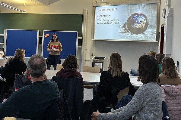 Begrüßung durch S. Schumann (IMMB & AG Lehre)